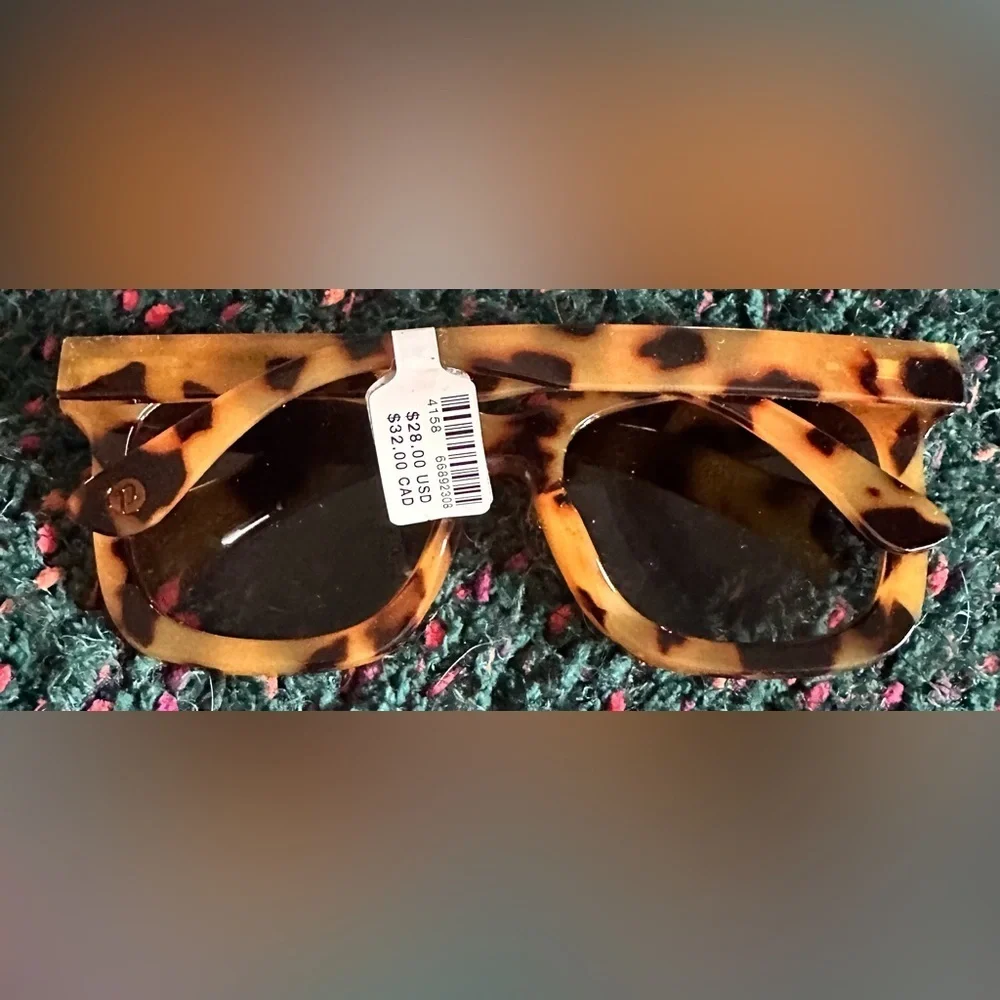 🎸Tortoise Shell Polarized Sunglasses🎸